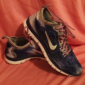 Women's nike free run 5.0 size 5.5